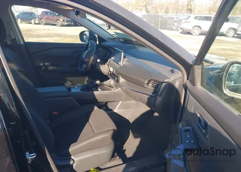 2025 Nissan Rogue S Fwd z USA, uszkodzony, nr VIN 5N1BT3AAXSC871641